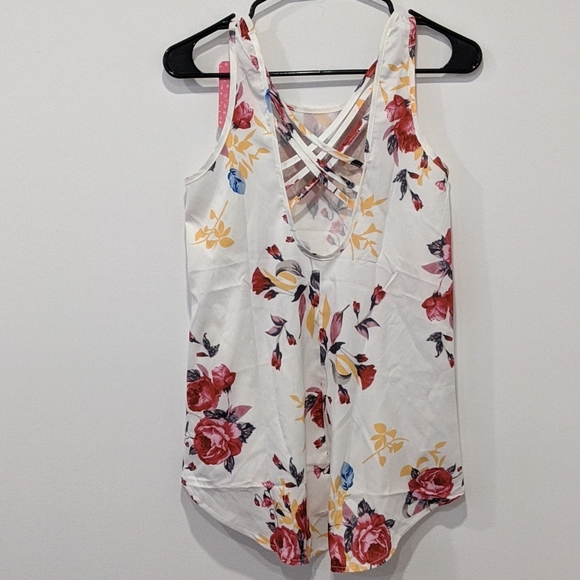 Sassy Floral Print Maternity Tank - Picture 2 of 6
